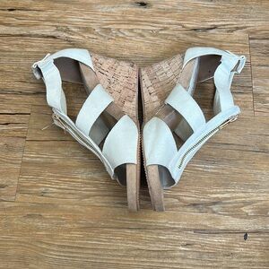 Toetos Women’s Wedge Shoes White/Tan Size 10M